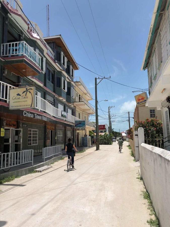 China Town Hotel Cayo Caulker Exterior foto